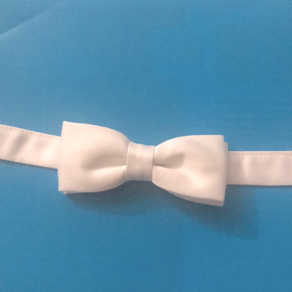 White bow tie
